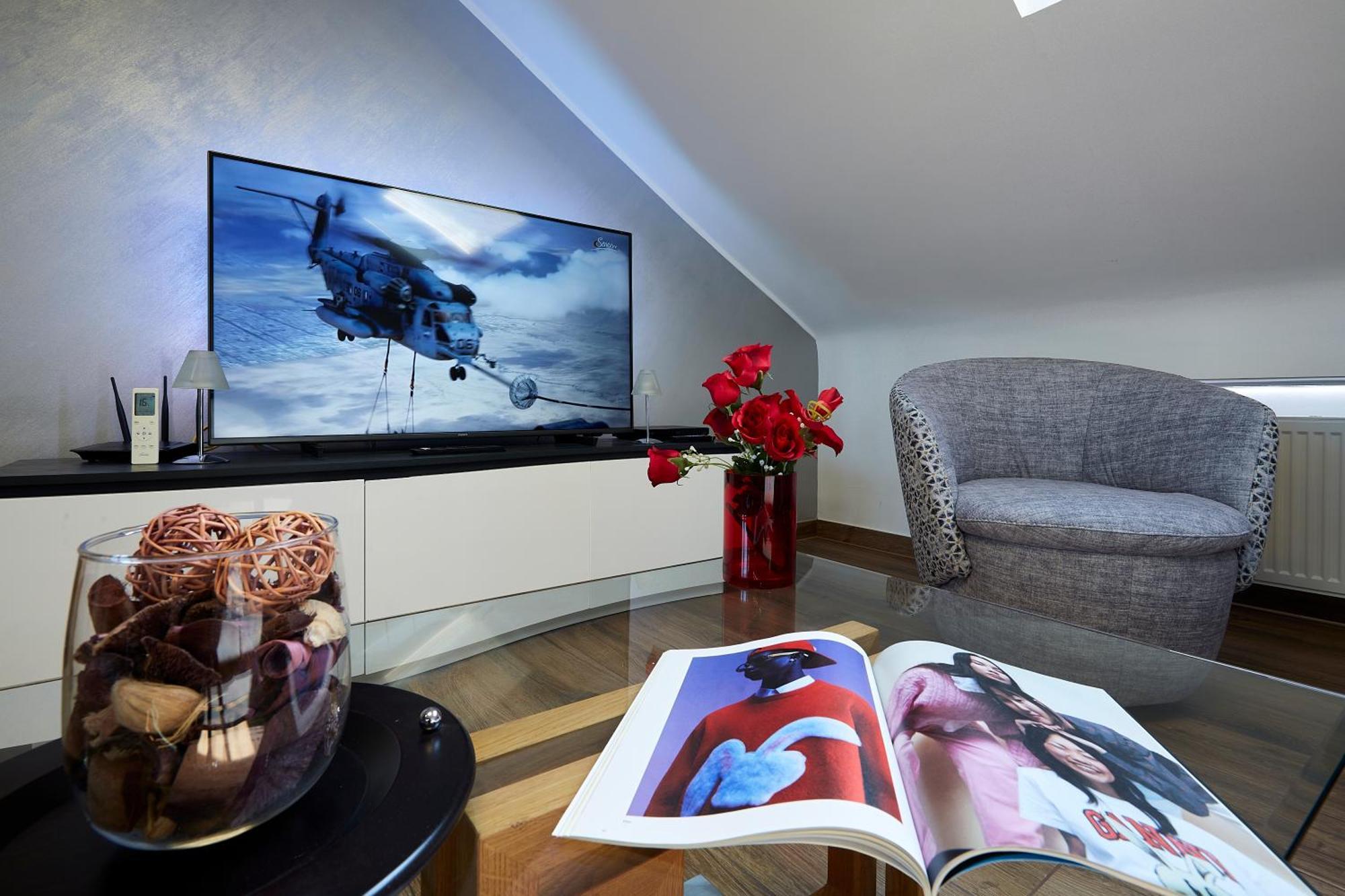 The Queen Luxury Apartments - Villa Carlotta Luxembourg Bagian luar foto
